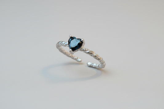 Sterling Silver Black Zirconia Elegance Ring