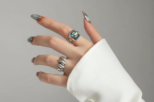 Elegant Thai Sterling Silver Vintage Ring