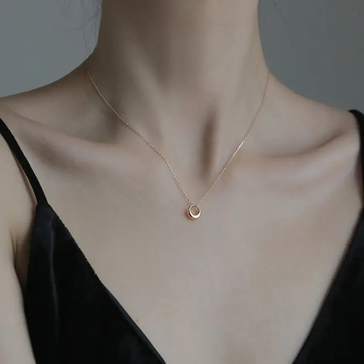 Elegant 925 Sterling Silver Geometric Necklace