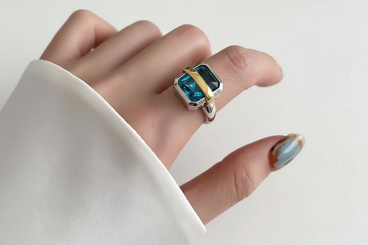 Elegant Thai Sterling Silver Vintage Ring